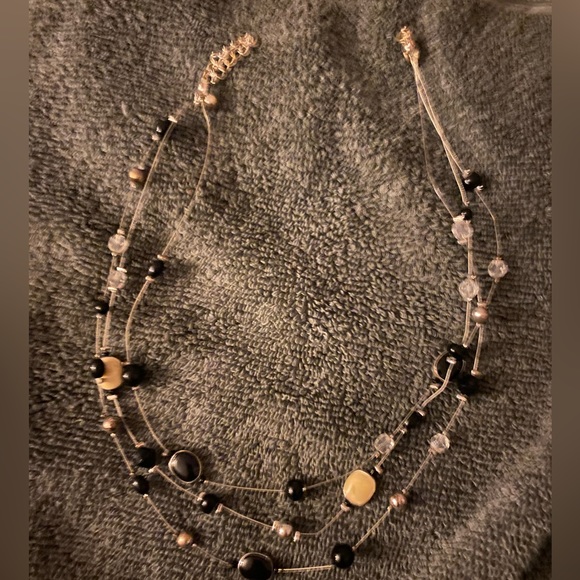 Express Black, Cream & Clear bead floating necklace - Picture 4 of 4